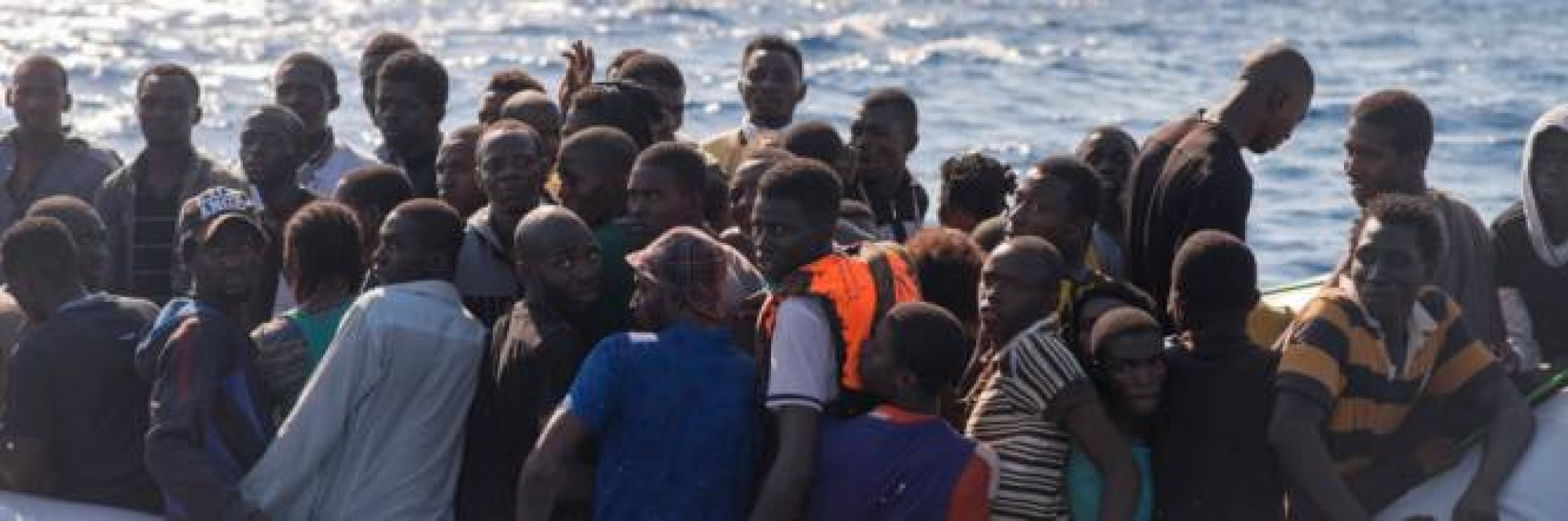 Pure la Calabria sotto assedio: boom di positivi tra migranti