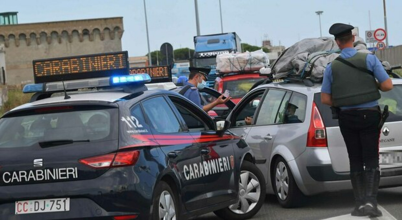 Arrestato maresciallo dei Carabinieri di Bari: sottraeva refurtiva e depistava le indagini