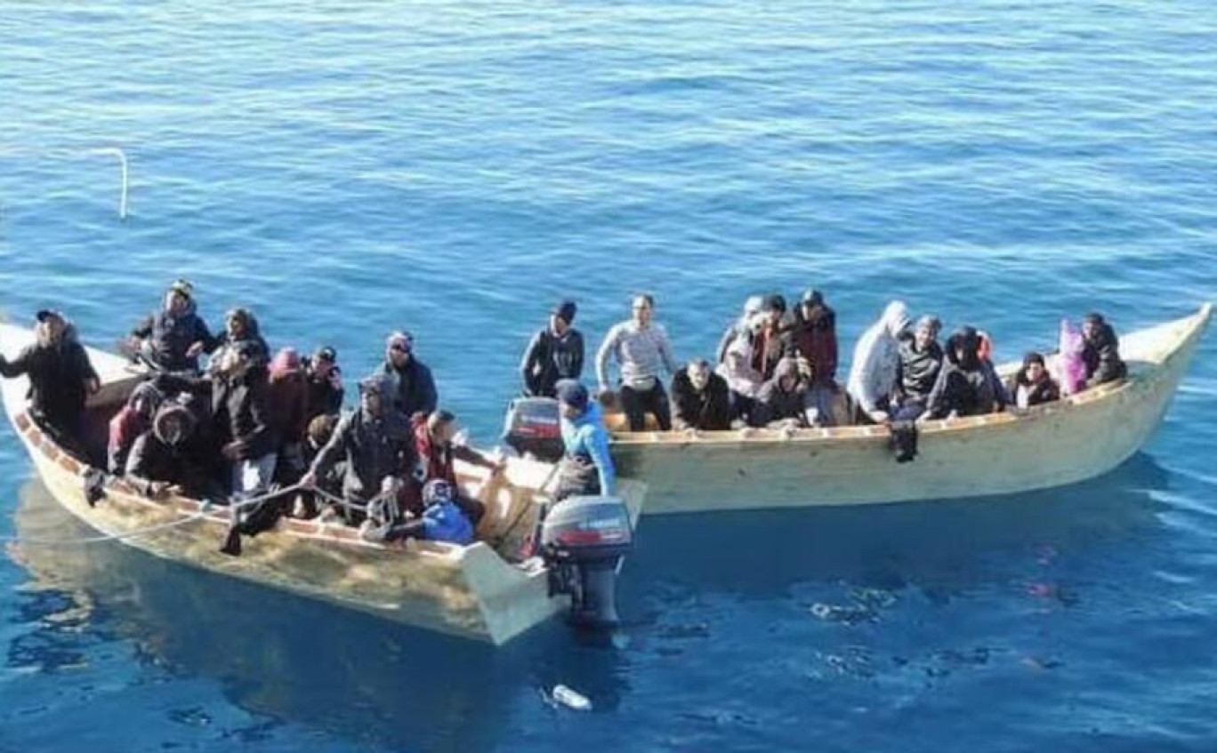 Lampedusa, l'appello del sindaco: "Stanotte altri 156 sbarcati, siamo allo stremo"