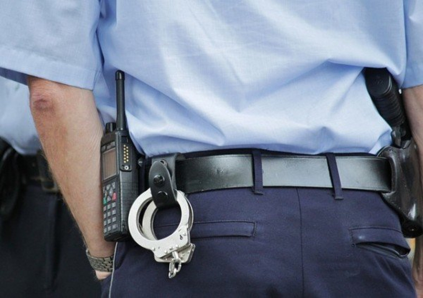 Poliziotto arrestato in Calabria: in viaggio con moglie e figlio, trasporta 7.5 kg di cocaina  